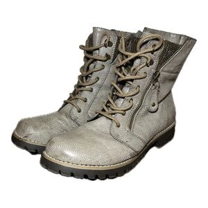 Cliffs Gray Women’s Combat Moto Boots with Lace-Up Design - Size 9